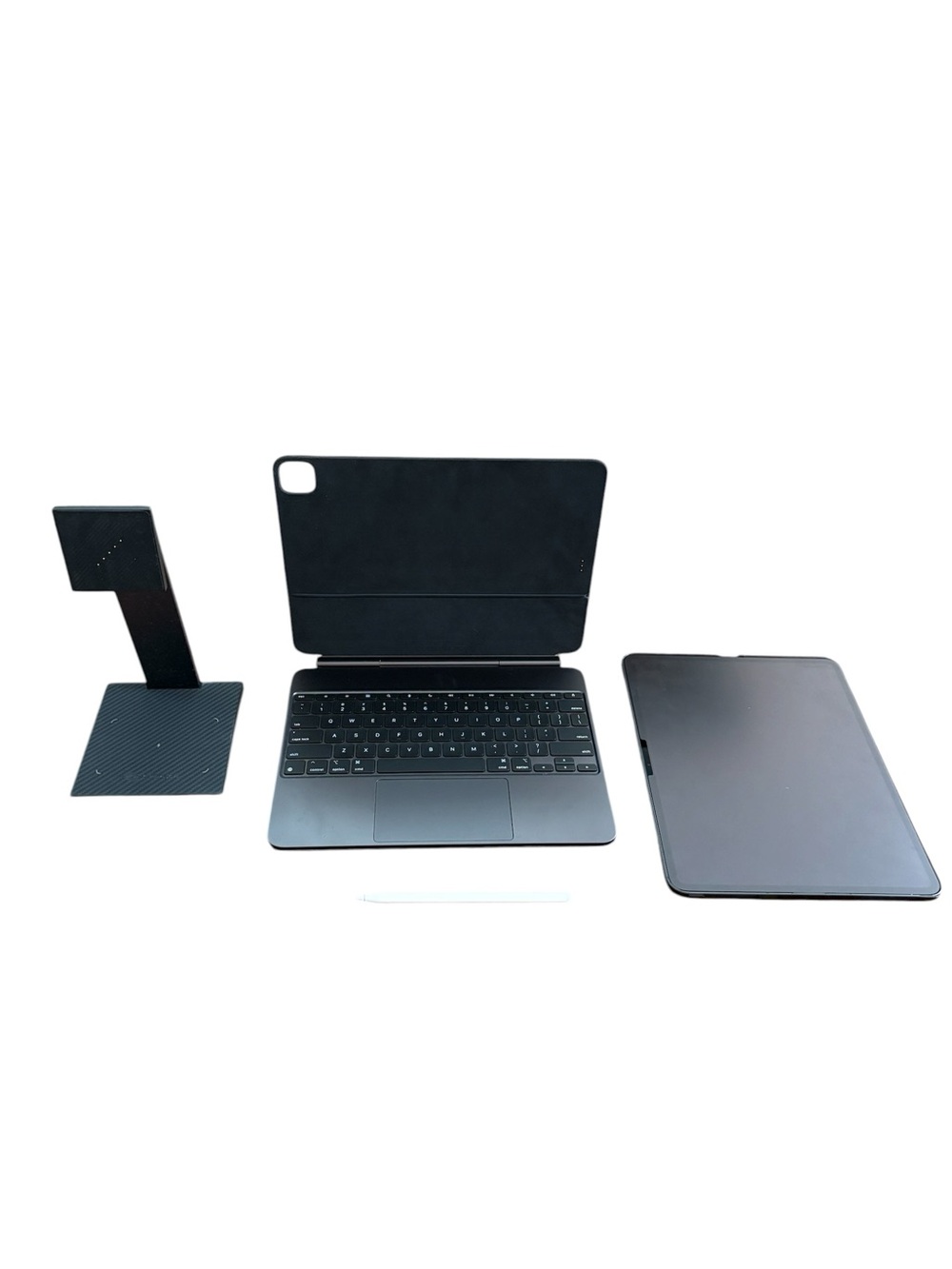 Apple IPAD PRO 13 in BUNDLE